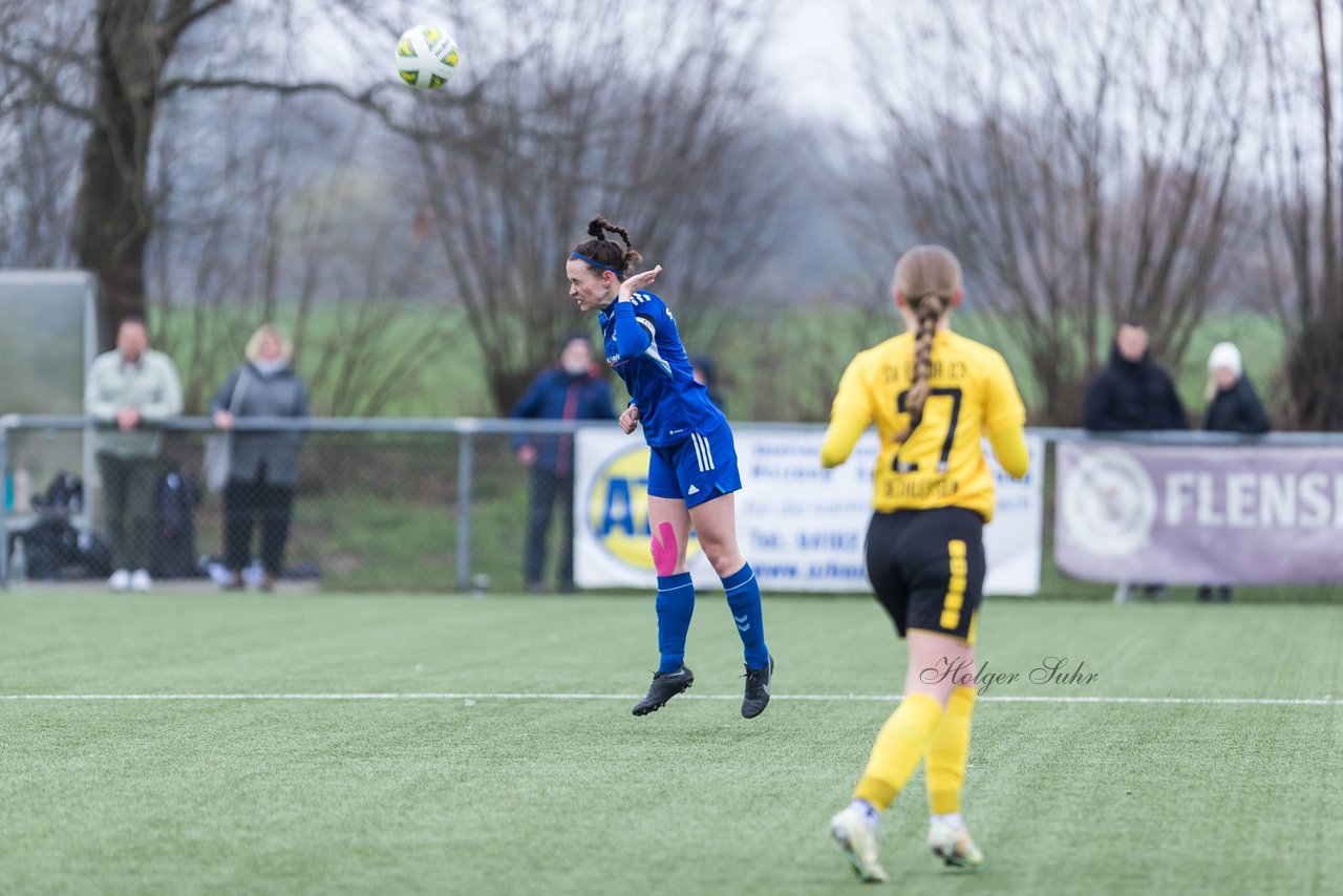 Bild 426 - F SSC Hagen Ahrensburg - SV Frisia Risum-Lindholm : Ergebnis: 1:2